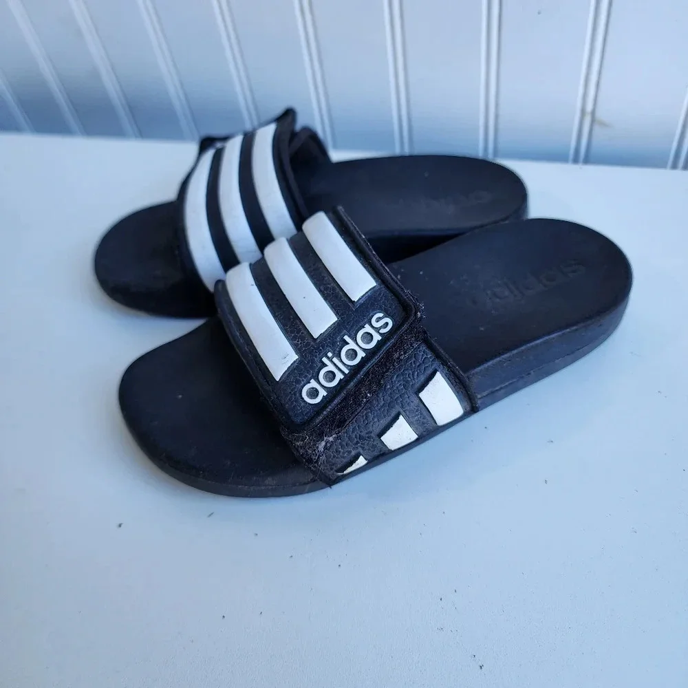 Adidas Unisex  Kids' Slides Core Black White Cloud White Adjastable Sz 11k
